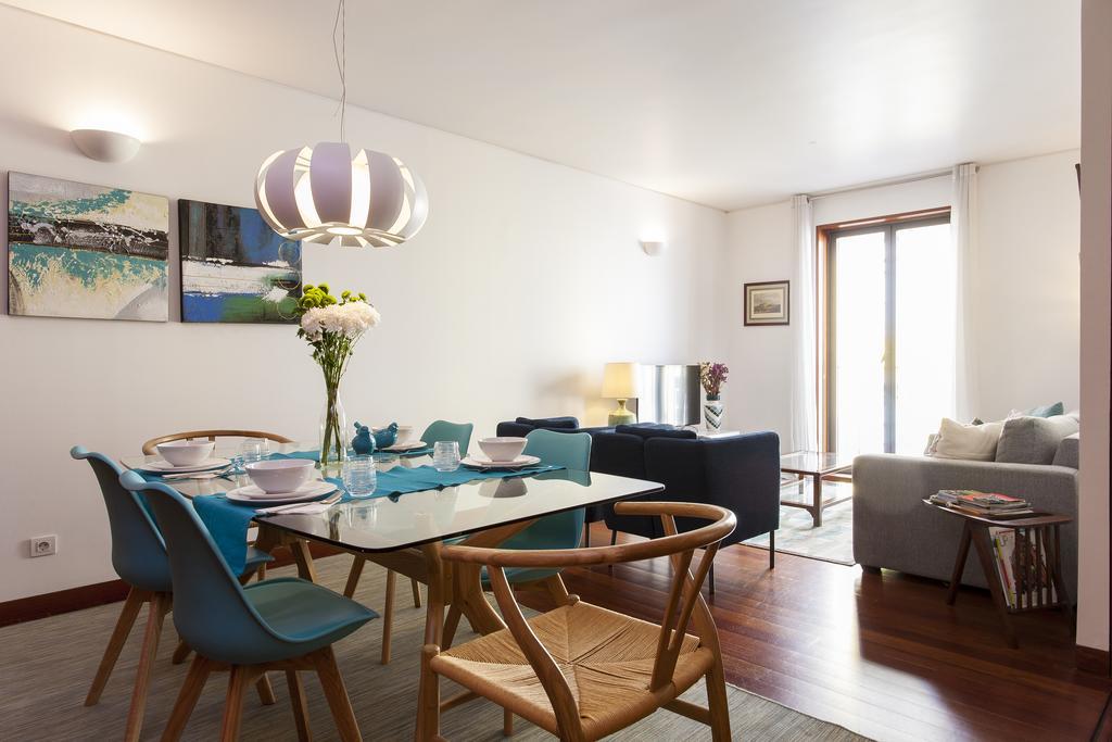 Charming 2-Bedroom Apartment In The City Centre Lisbon Exterior photo